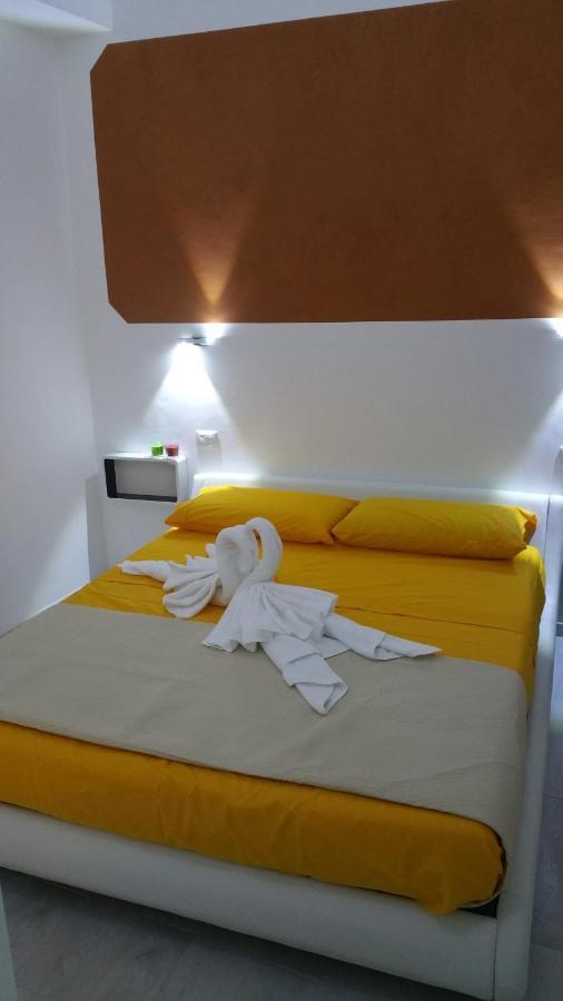 A Due Passi Dal Mare Bed & Breakfast Акуапеса Екстериор снимка