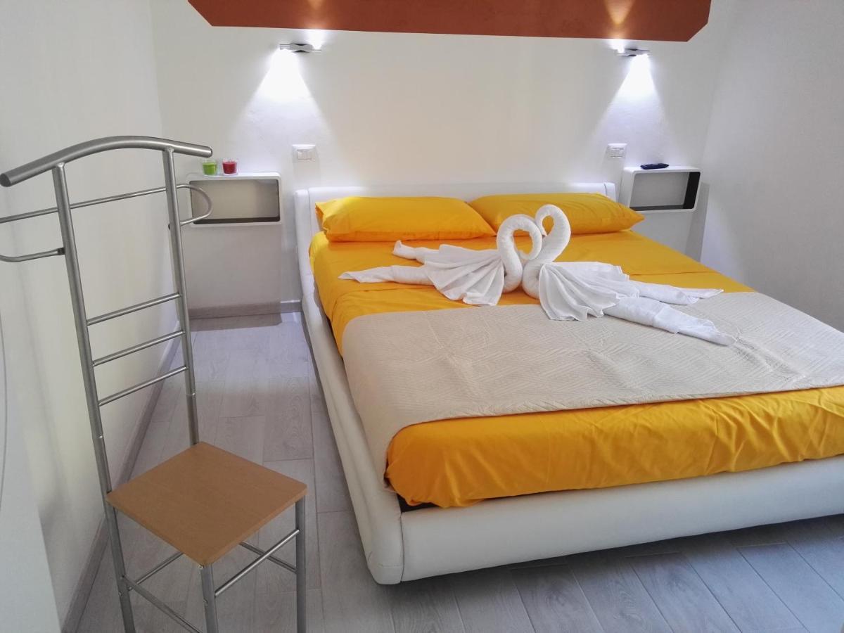 A Due Passi Dal Mare Bed & Breakfast Акуапеса Екстериор снимка