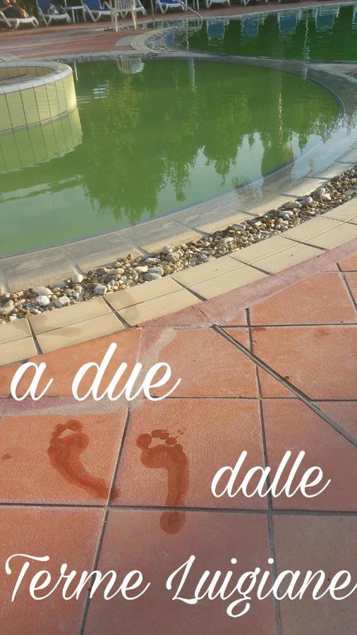 A Due Passi Dal Mare Bed & Breakfast Акуапеса Екстериор снимка