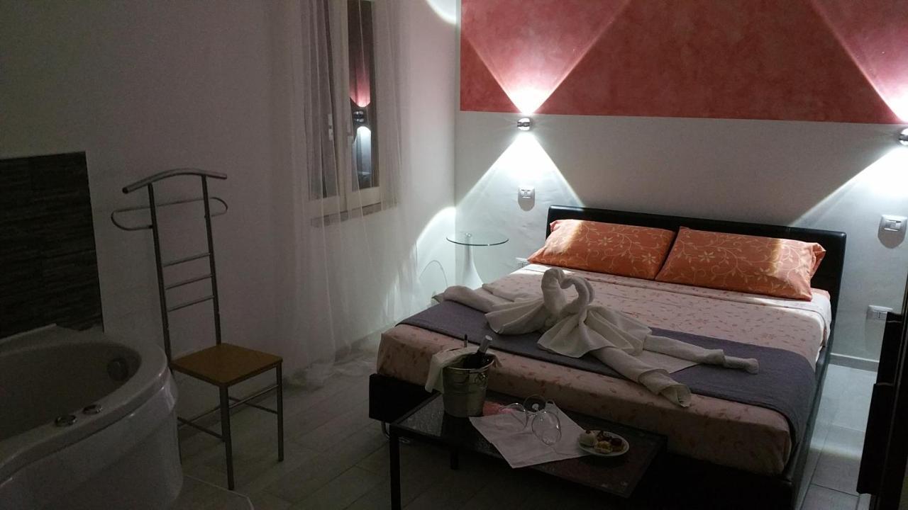 A Due Passi Dal Mare Bed & Breakfast Акуапеса Екстериор снимка