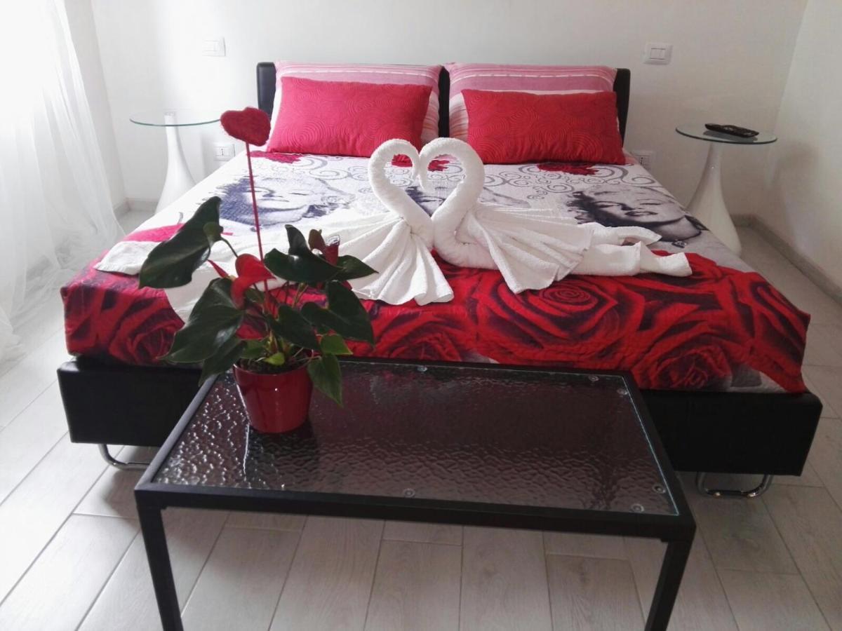 A Due Passi Dal Mare Bed & Breakfast Акуапеса Екстериор снимка