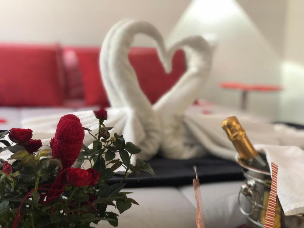 A Due Passi Dal Mare Bed & Breakfast Акуапеса Екстериор снимка